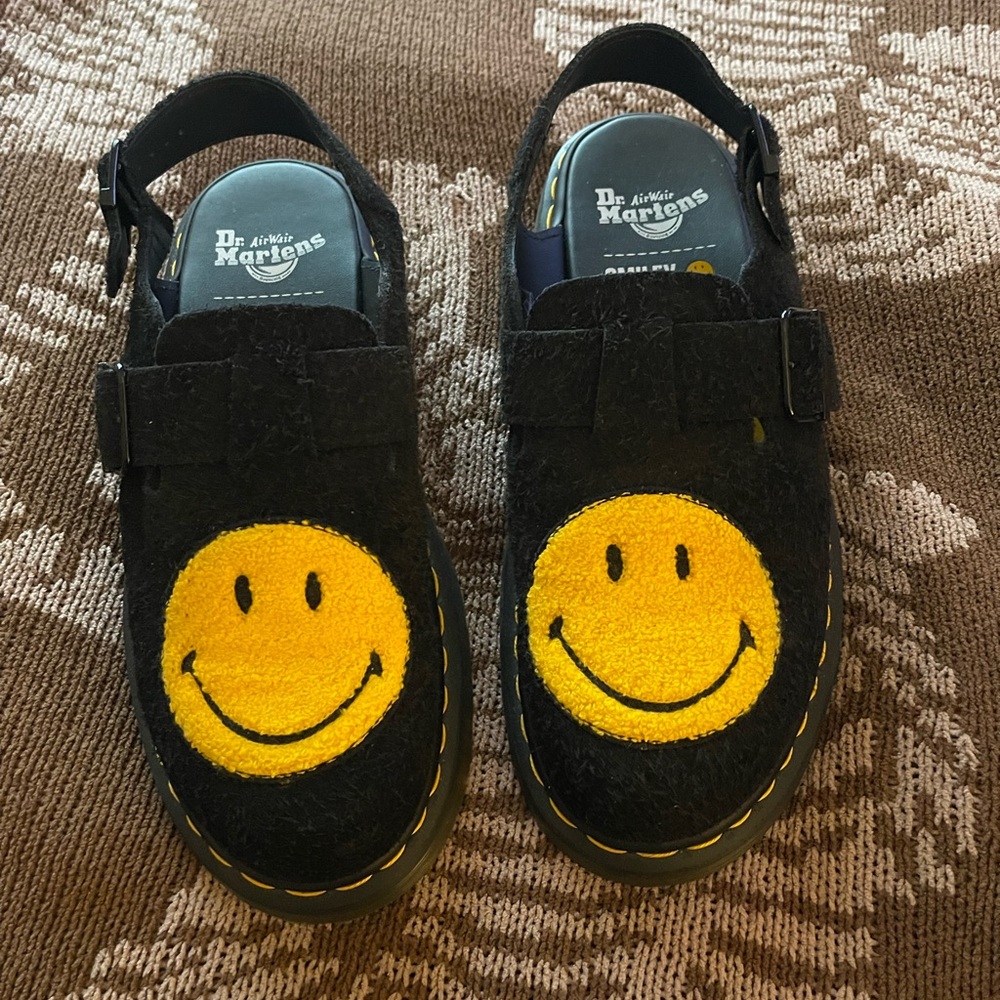 Dr. Martens Smiley Mules